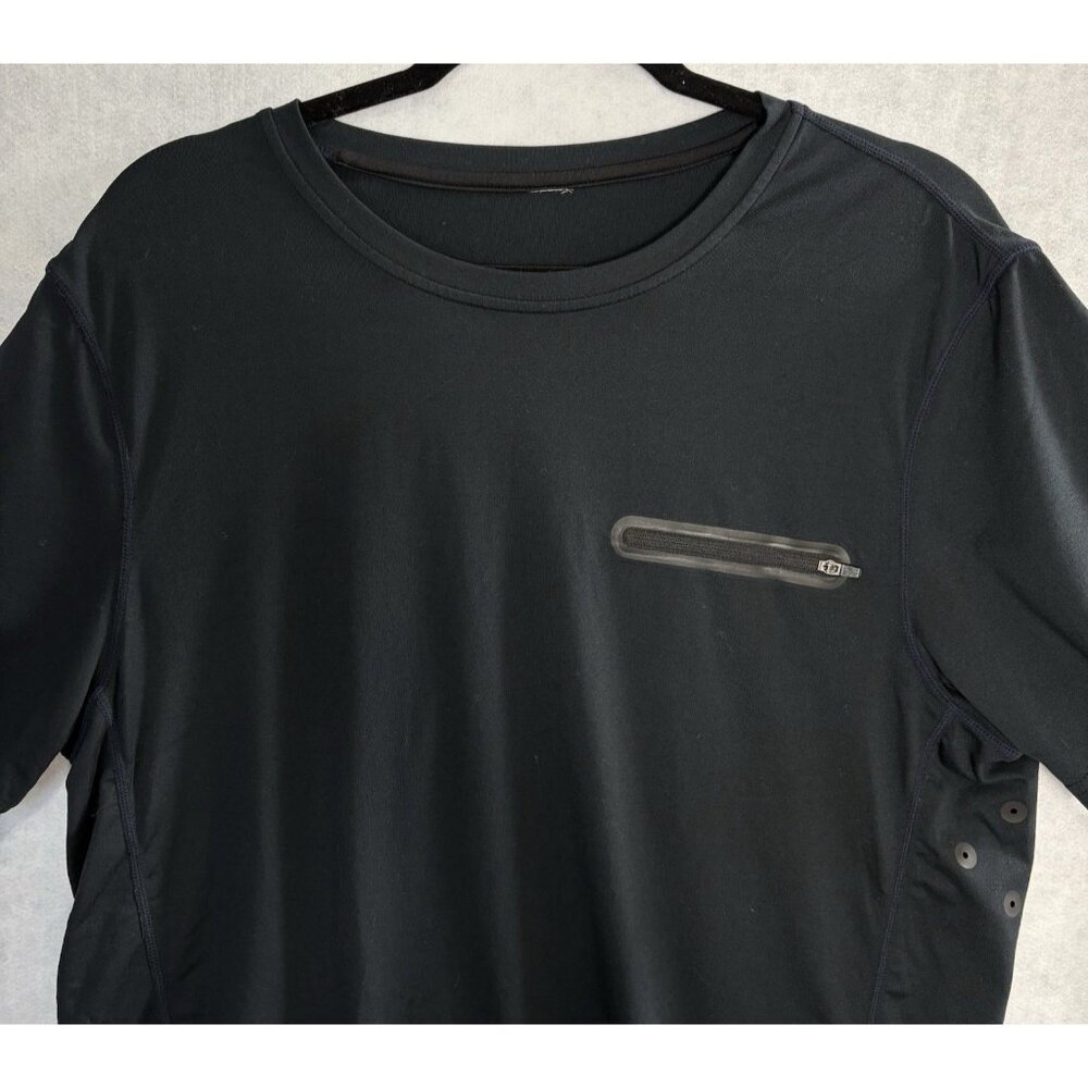 Fabletics Men Short Sleeve Pullover Crew Neck Shi… - image 3